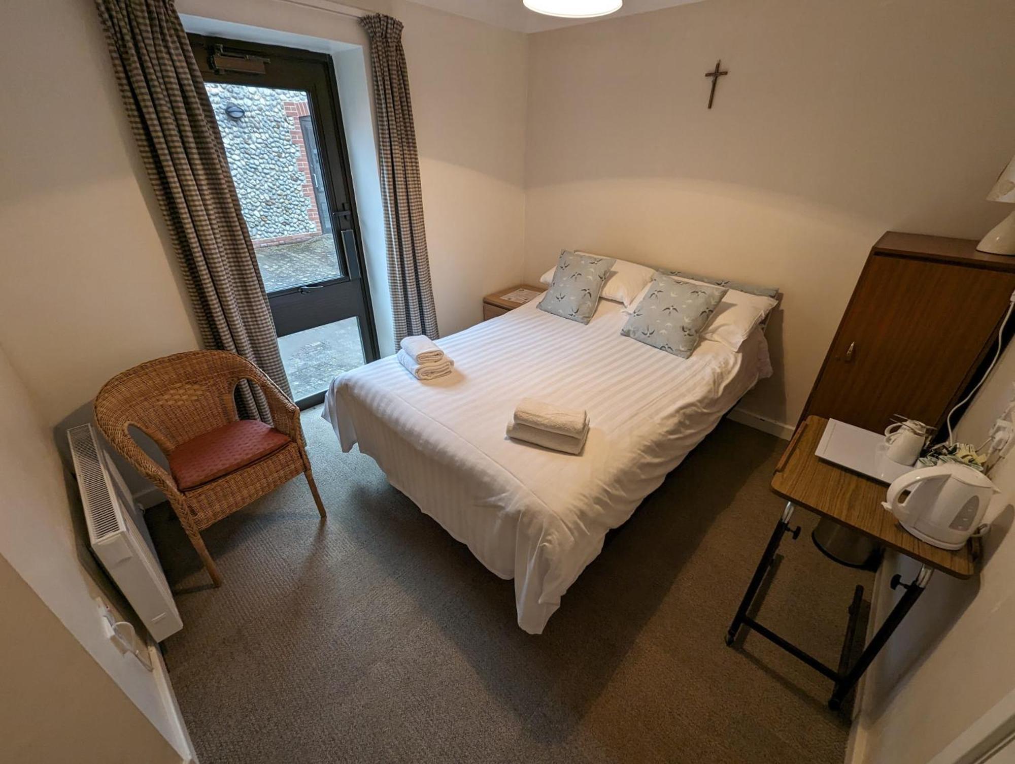 The Shrine Of Our Lady Of Walsingham Hostel Little Walsingham