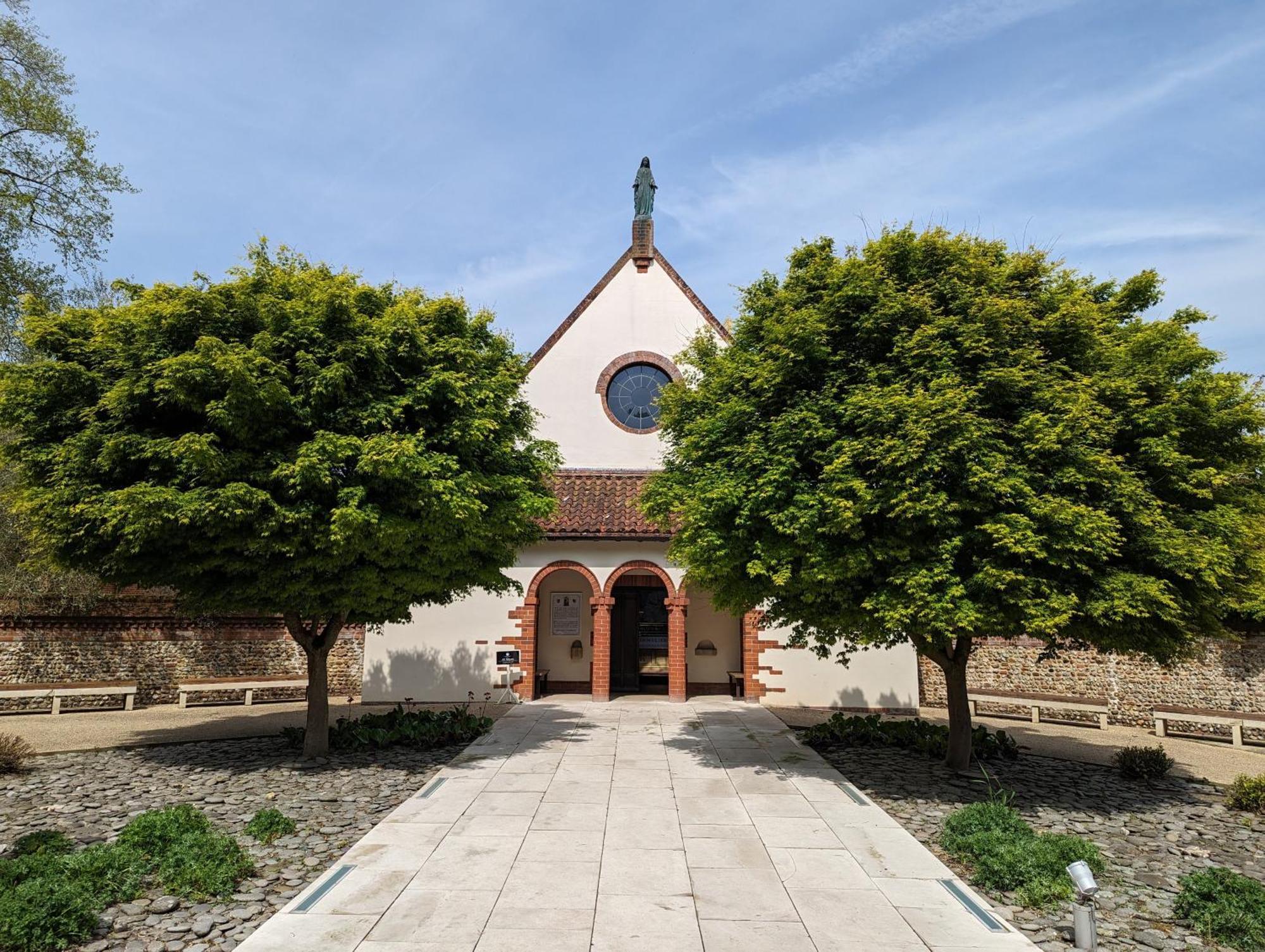 The Shrine Of Our Lady Of Walsingham Hostel *